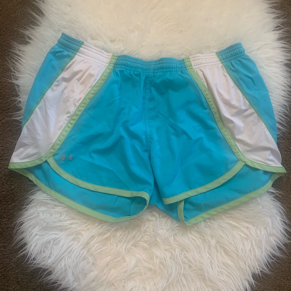 Women’s Under Armour Shorts Size XL